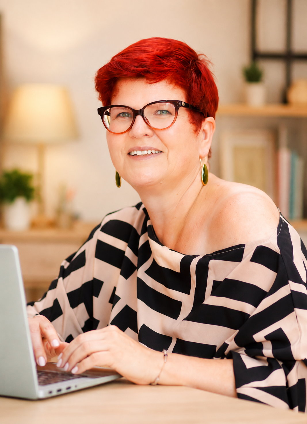 Lis Wacker, Buch-Coach und Verlegerin bei SoulGrove